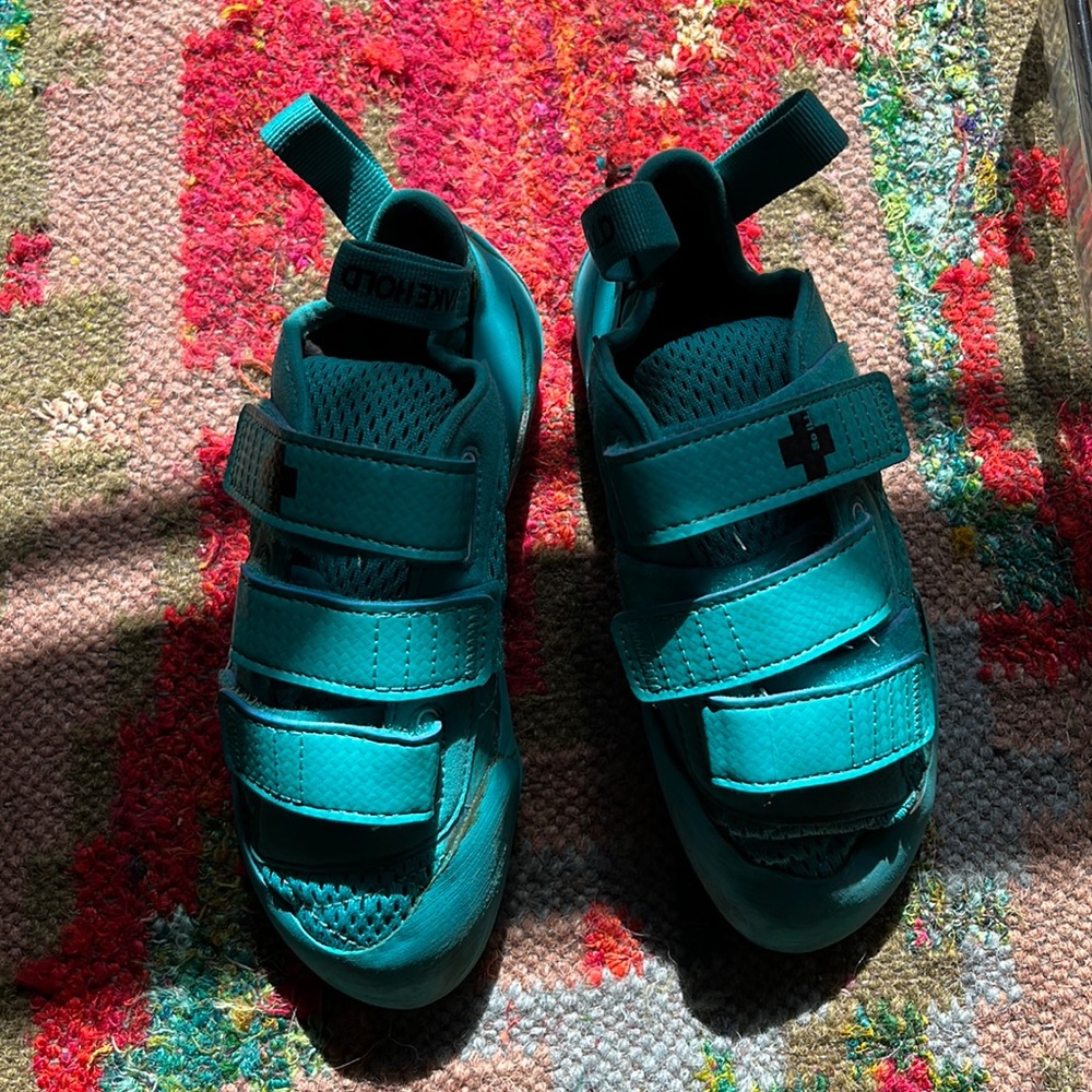 Soill climbing shoes